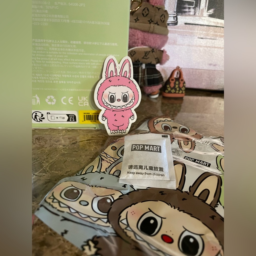 POP MART AUTHENTIC LABUBU Lychee Berry Pink Monster Plush Doll Keychain W/Outfit - Picture 15 of 17